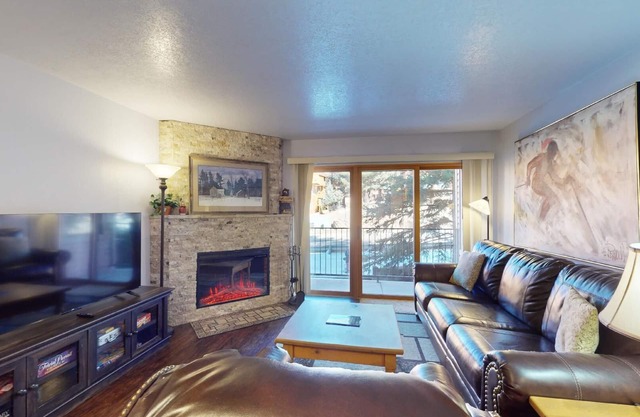 Walk to lifts | Easy Access | Wi-Fi | Mountain Spirits 215