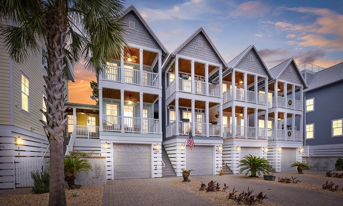 Saint Simons Island House | 100 Yards to the Beach - Dog Friendly Spacious Townhome + Garage & Beach Gear!