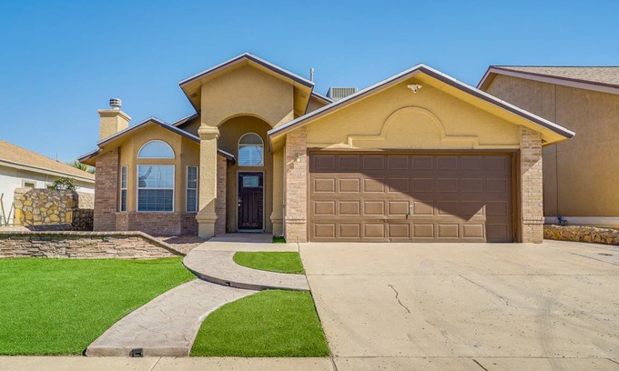 Biggs Field House | 114 m² House ∙ 3 bedrooms ∙ 5 guests