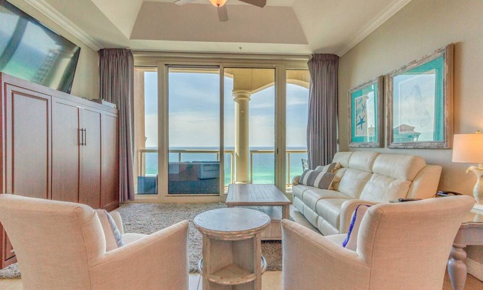 Pensacola Beach Apartment | 123 m² Apartment ∙ 2 bedrooms ∙ 8 guests