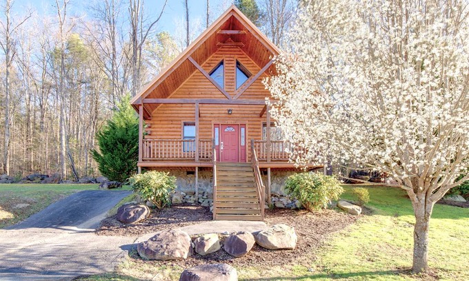 White Oak Lodge Cabin | 139 m² Cabin ∙ 3 bedrooms ∙ 6 guests