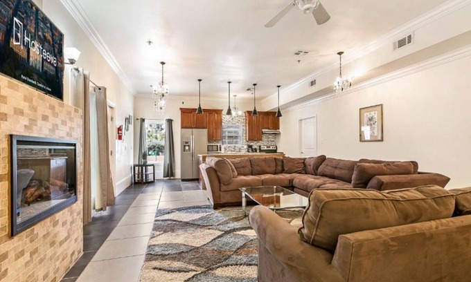 Faubourg Lafayette Condo | 15% OFF Monthly |10% OFF Weekly-Elegant 4BR City Condos in Downtown