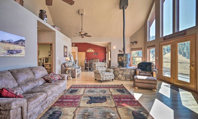 Cripple Creek House | 155 m² House ∙ 3 bedrooms ∙ 6 guests