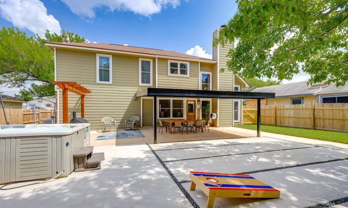 Live Oak House | 165 m² House ∙ 4 bedrooms ∙ 12 guests