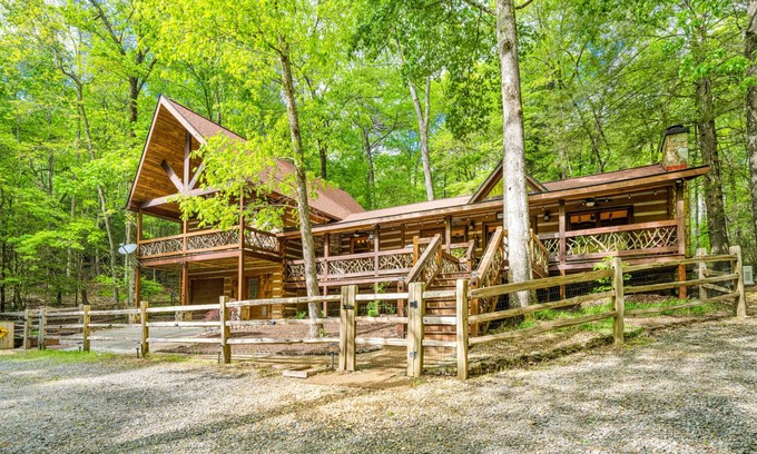 Hidden Lake Cabin | 171 m² Cabin ∙ 3 bedrooms ∙ 8 guests
