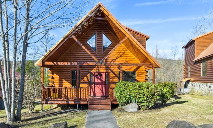 White Oak Lodge Cabin | 174 m² Cabin ∙ 2 bedrooms ∙ 6 guests