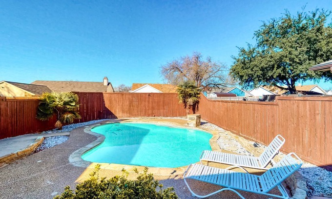 The Colony House | 184 m² House ∙ 4 bedrooms ∙ 10 guests