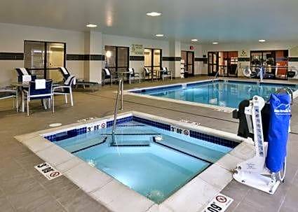 Ann Arbor Hotel | 2-Star Hotel ∙ Hampton Inn & Suites Ann Arbor West