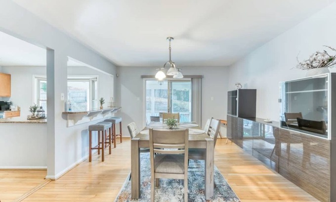 Fort Washington House | 201 m² House ∙ 3 bedrooms ∙ 6 guests
