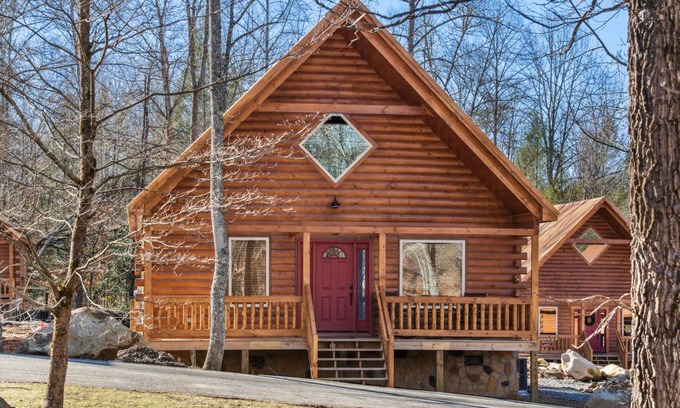 White Oak Lodge Cabin | 232 m² Cabin ∙ 2 bedrooms ∙ 8 guests
