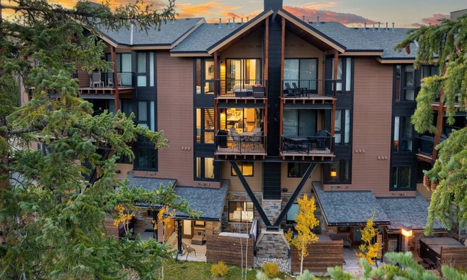 Winter Park House | 232 m² House ∙ 4 bedrooms ∙ 12 guests