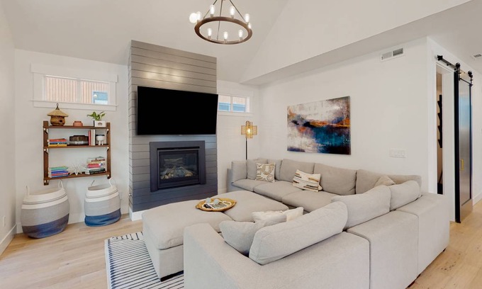 Roslyn House | 251 m² House ∙ 3 bedrooms ∙ 14 guests