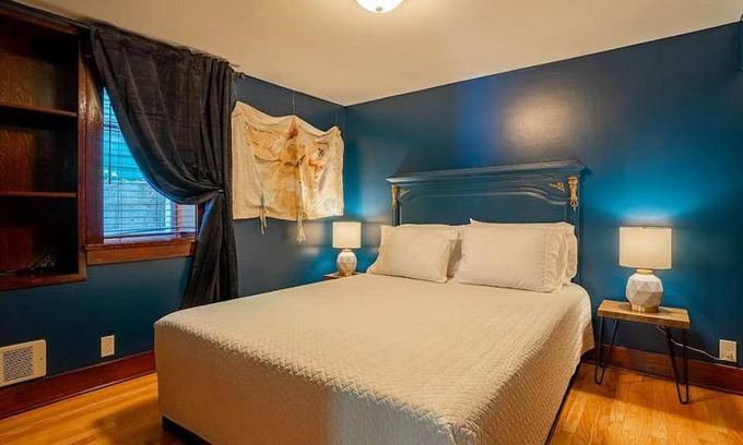 Broadway Bed & Breakfast | 26 m² Bed and breakfast ∙ 2 guests