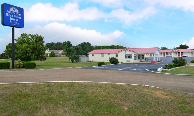 Parkers Crossroads Hotel | 27 m² Motel ∙ 127 guests