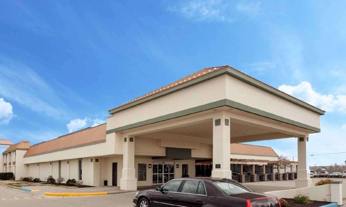 Holiday City Hotel | 28 m² Hotel ∙ 127 guests
