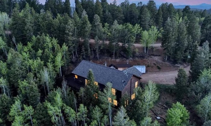Rainbow Valley House | 286 m² House ∙ 4 bedrooms ∙ 11 guests