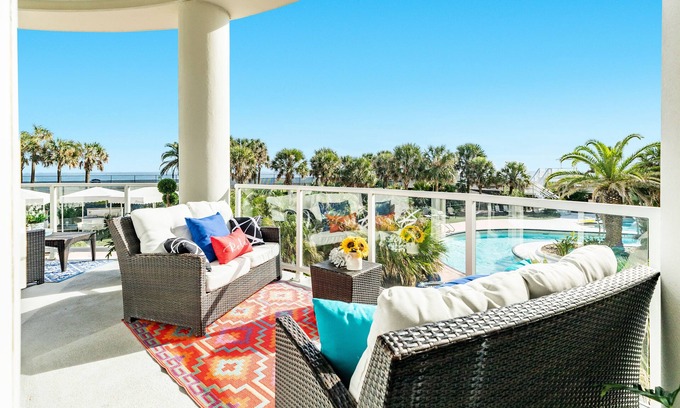 Galveston Condo | 2nd Floor Beachfront Condo - Elevator, Private Balcony, POOL, Lazy River & more