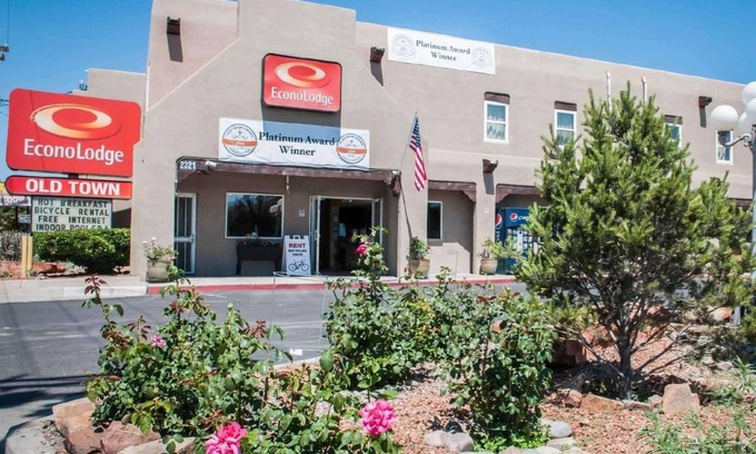 West Old Town Hotel | 30 m² Hotel ∙ 127 guests