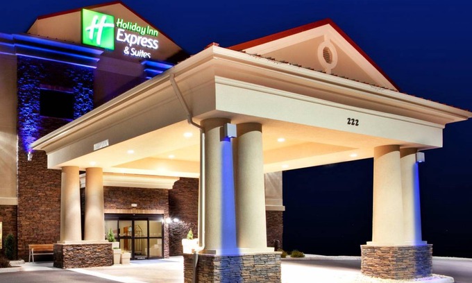 Lewisburg Hotel | 30 m² Hotel ∙ 2 bedrooms ∙ 127 guests