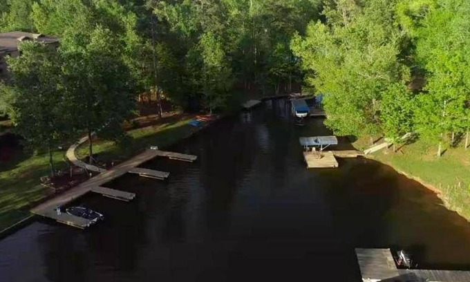 Misty River Cabin | 30 m² Lodge ∙ 2 bedrooms ∙ 127 guests