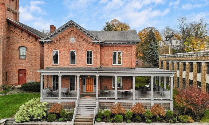 Catskill House | 334 m² House ∙ 5 bedrooms ∙ 10 guests
