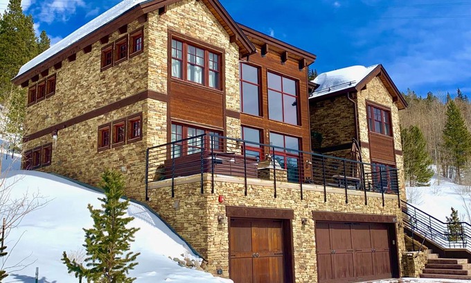 Breckenridge House | 344 m² House ∙ 4 bedrooms ∙ 12 guests