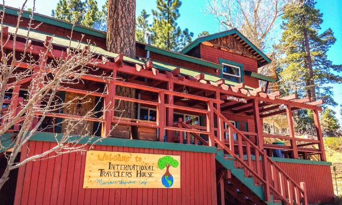 The Village Hostel | 372 m² Hostel ∙ 7 bedrooms ∙ 17 guests