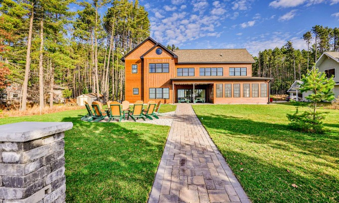 St Germain House | 390 m² House ∙ 5 bedrooms ∙ 10 guests