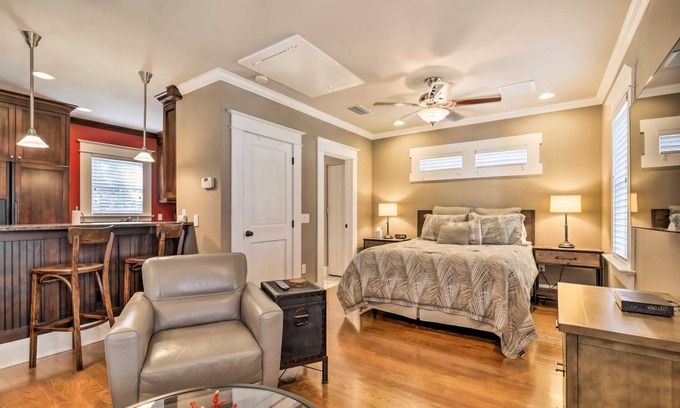 Historic Hyde Park North Apartment | 41 m² Apartment ∙ 2 guests
