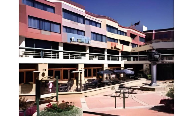 Fisherman's Wharf Hotel | 42 m² Hotel ∙ 127 guests
