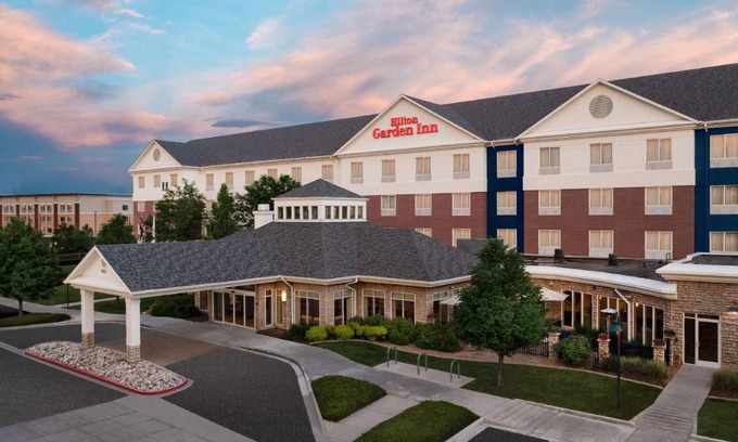 Fort Collins Hotel | 45 m² Hotel ∙ 127 guests