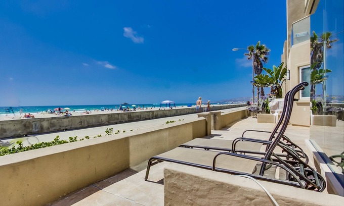 Mission Beach Condo | 50' of Ocean Front * Exclusive Ground Level Patio * AC