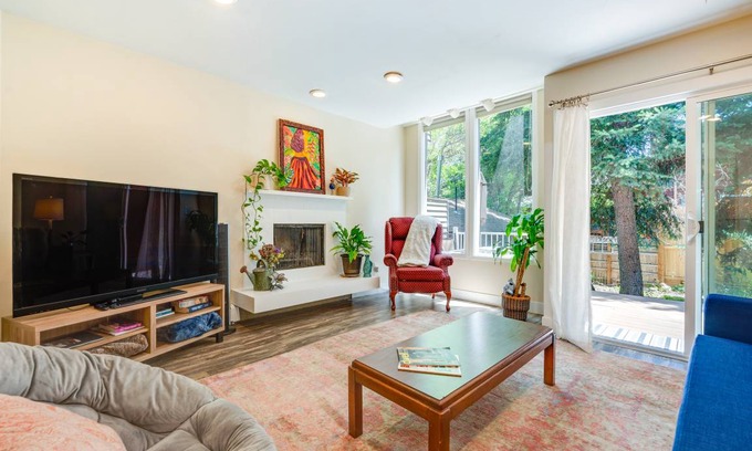 Lower Arapahoe Apartment | 65 m² Apartment ∙ 2 bedrooms ∙ 6 guests