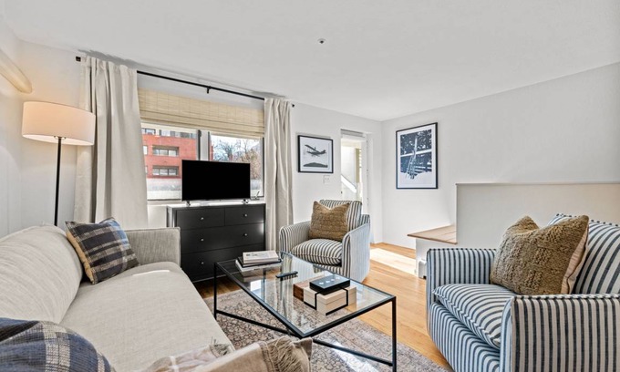 Downtown Condo | 65 m² Condo ∙ 1 bedroom ∙ 4 guests