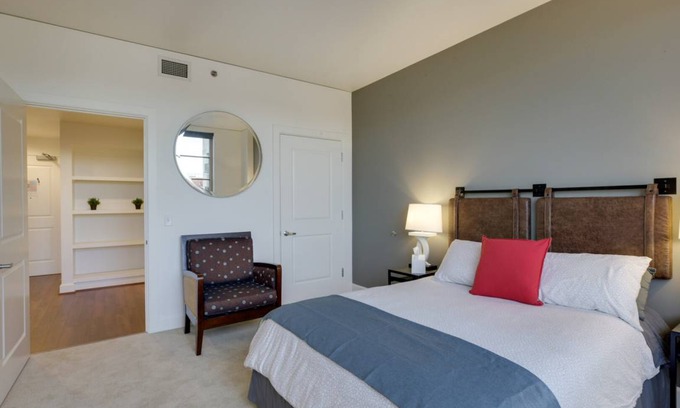 Old Town Chinatown Apartment | 69 m² Apartment ∙ 1 bedroom ∙ 4 guests