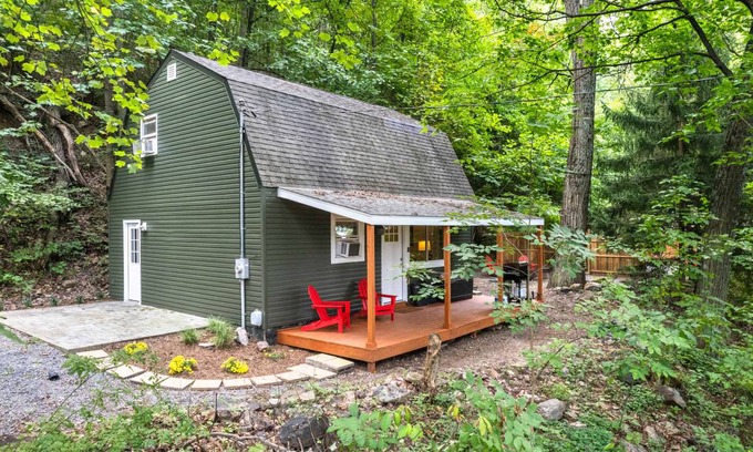 Ridgeway Cabin | 70 m² Cabin ∙ 2 bedrooms ∙ 4 guests