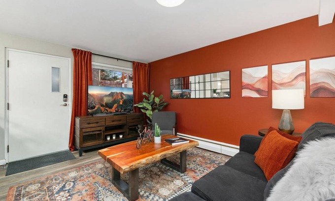 Old Town Condo | 70 m² Condo ∙ 1 bedroom ∙ 4 guests