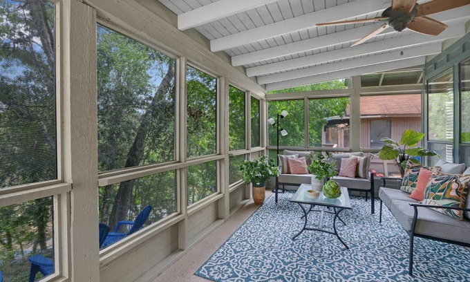 Woodcreek House | 70 m² House ∙ 1 bedroom ∙ 4 guests