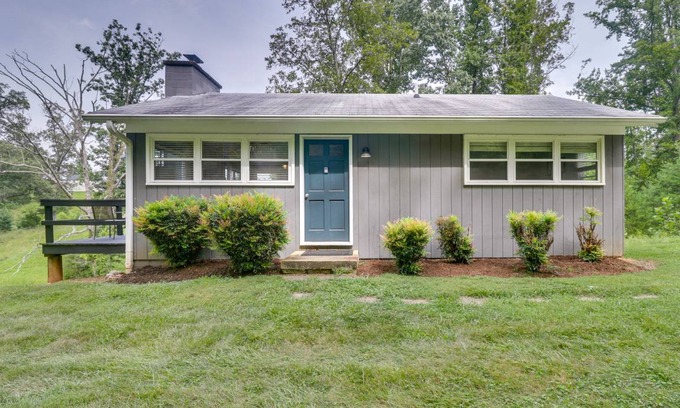 Batesville Cottage | 72 m² Cabin ∙ 2 bedrooms ∙ 4 guests
