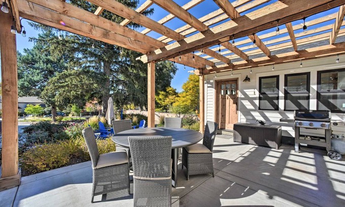 Castle Rock Cottage | 74 m² Cabin ∙ 1 bedroom ∙ 2 guests