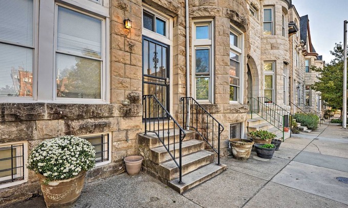 Old Goucher Apartment | 81 m² Apartment ∙ 1 bedroom ∙ 4 guests