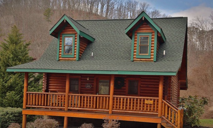 Gatlinburg - Pigeon Forge Cabin | 82 m² Cabin ∙ 1 bedroom ∙ 4 guests