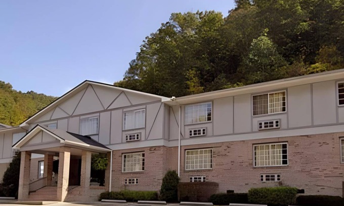 Inez Hotel | 900 m² Motel ∙ 5 guests