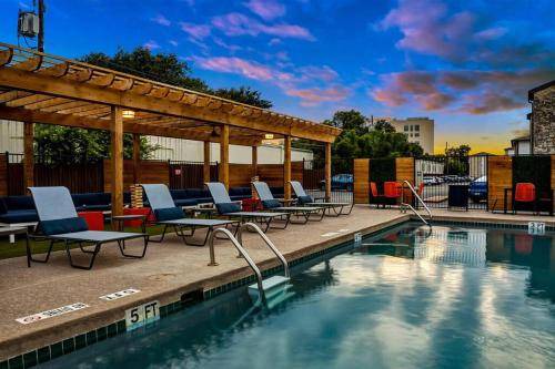 Brentwood Apartment | 955 m² Apartment ∙ 2 bedrooms ∙ 6 guests