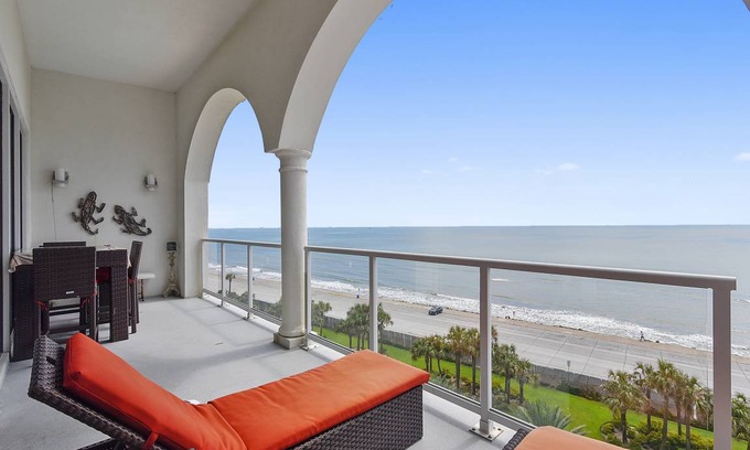 Galveston County Condo | 98 m² Condo ∙ 2 bedrooms ∙ 6 guests