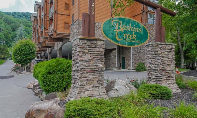 Gatlinburg Resort | Baskins Creek Condos
