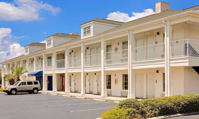 Georgetown Hotel | Baymont by Wyndham Georgetown/Near Georgetown Marina