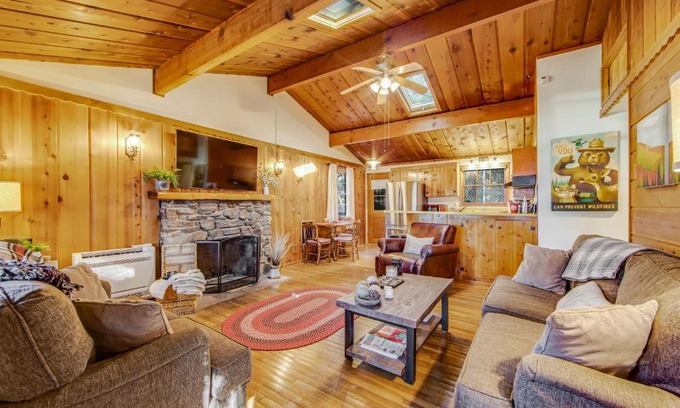 Idyllwild House | Bear Bungalow