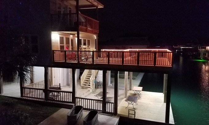Jamaica Beach House | Beautiful Bay View Water Front Canal Home.the perfect get away!