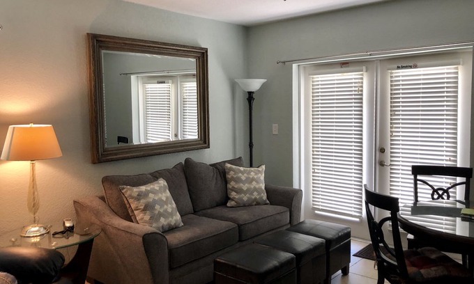Pass-a-Grille Historic District Apartment | Beautiful Beach Club at Pass-a-Grille